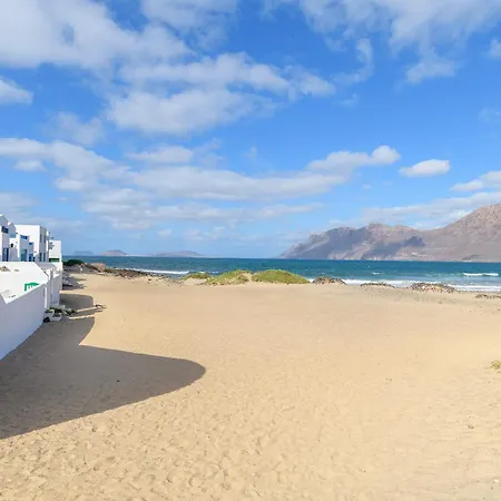 Caracolillos, La Casa Chalé Famara