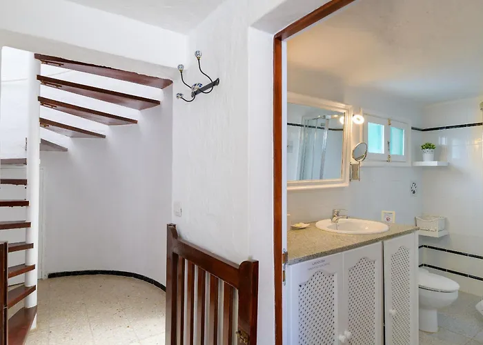 Caracolillos, La Casa Chalé Famara